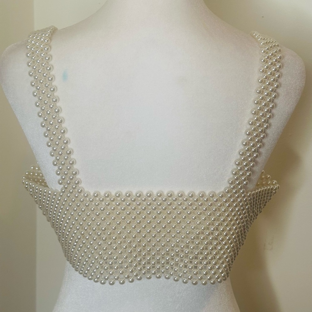 Chic Pearl-Studded White Crop Top - Picture 4 of 8